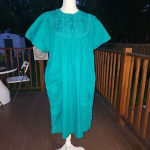 Basic Editions Intimates 100% Cotton Vintage  turquoise Day Dress with pockets